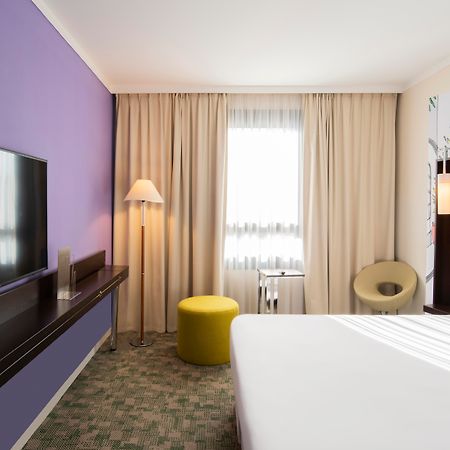 Ibis Styles Evry Courcouronnes Hotel And Events Buitenkant foto